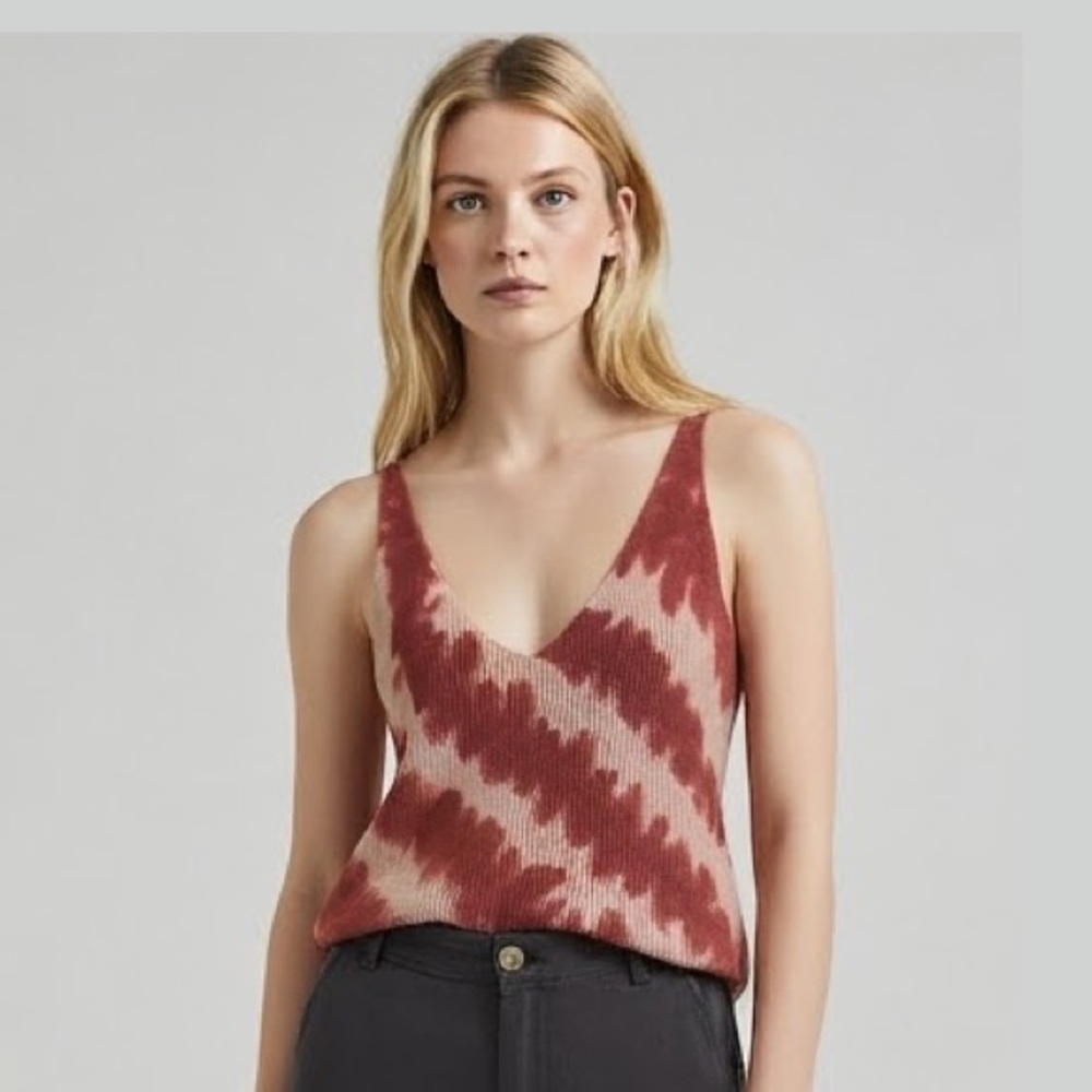 Forever 21 Pink and Cream Knit Tank Top